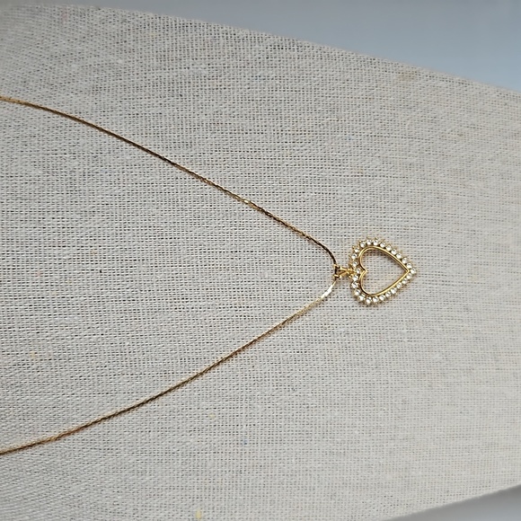 Vintage Rhinestone Heart Necklace - Picture 2 of 5